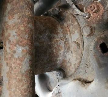 HUB PILOT NA Hub for a 2004 GMC W4500