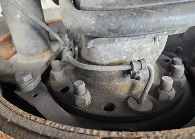 HUB PILOT NA Hub for a 2021 Freightliner Cascadia 126