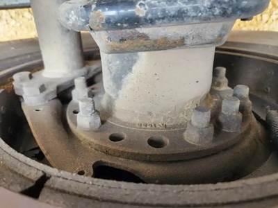 HUB PILOT NA Hub for a 2018 Freightliner Columbia 120 Glider