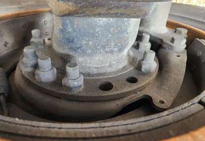 HUB PILOT NA Hub for a 2018 Freightliner Columbia 120 Glider