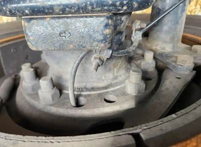 HUB PILOT NA Hub for a 2018 Freightliner Columbia 120 Glider