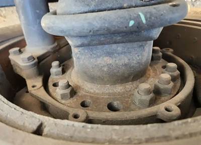 HUB PILOT NA Hub for a 2022 Freightliner Cascadia 126