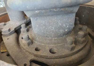 HUB PILOT NA Hub for a 2017 Freightliner Cascadia 125