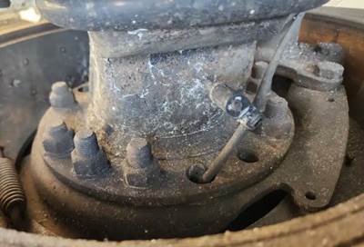 HUB PILOT NA Hub for a 2017 Freightliner Cascadia 125