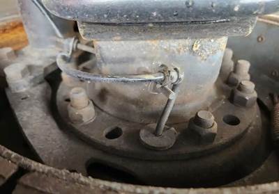 HUB PILOT NA Hub for a 2022 Freightliner Cascadia 126
