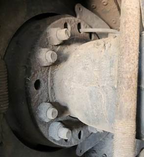 HUB PILOT NA Hub for a 2020 Freightliner M2 106