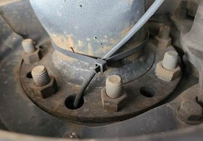 HUB PILOT NA Hub for a 2020 Peterbilt 579