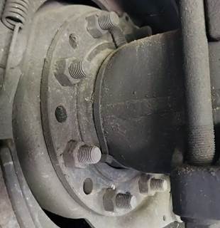 HUB PILOT NA Hub for a 2019 Peterbilt 337