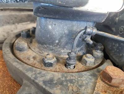 HUB PILOT NA Hub for a 2020 Freightliner Cascadia 126