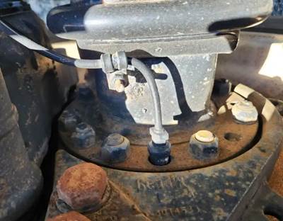 HUB PILOT NA Hub for a 2020 Freightliner Cascadia 126
