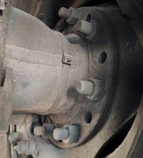 HUB PILOT NA Hub for a 2014 Peterbilt 337