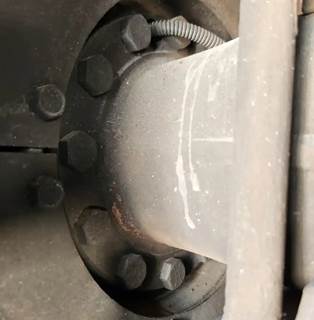 HUB PILOT NA Hub for a 2000 International 4900