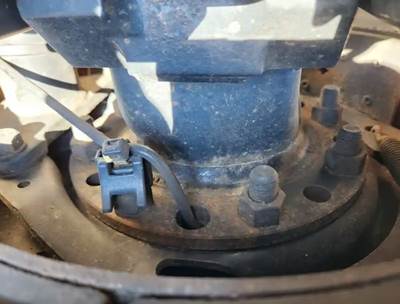 HUB PILOT NA Hub for a 2023 Peterbilt 579