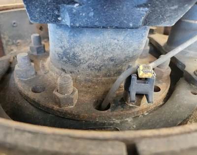 HUB PILOT NA Hub for a 2023 Peterbilt 579