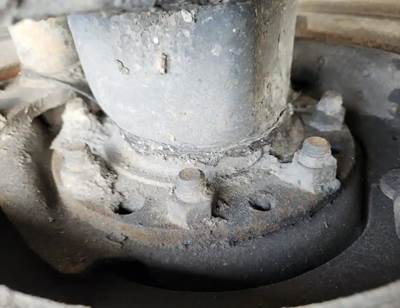 HUB PILOT NA Hub for a 2021 Kenworth T880