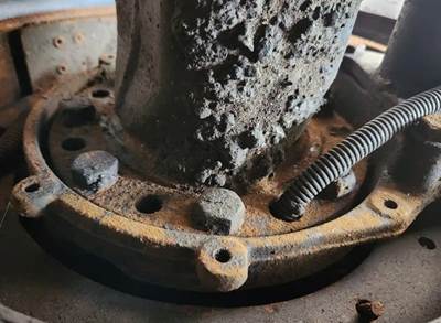 HUB PILOT NA Hub for a 2000 Sterling L9500