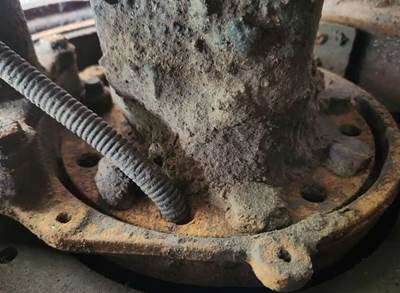 HUB PILOT NA Hub for a 2000 Sterling L9500
