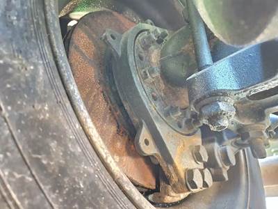 HUB PILOT NA Hub for a 2020 Peterbilt 389