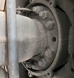 HUB PILOT NA Hub for a 2023 Freightliner M2 106