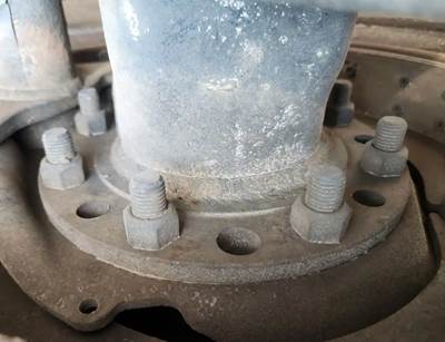 HUB PILOT NA Hub for a 2022 Peterbilt 348