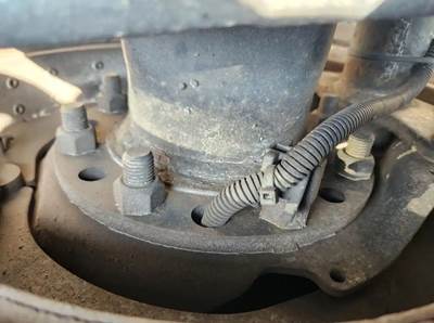 HUB PILOT NA Hub for a 2022 Peterbilt 348