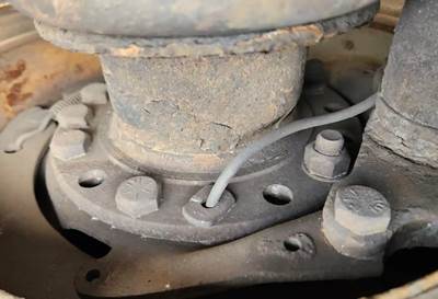 HUB PILOT NA Hub for a 2015 International PROSTAR