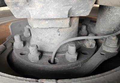 HUB PILOT NA Hub for a 2007 Peterbilt 387