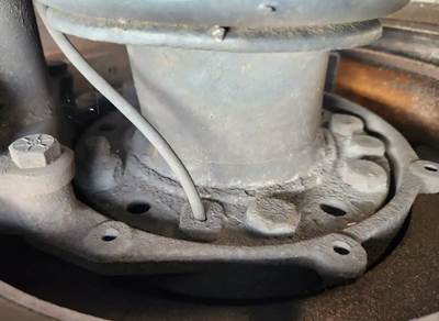 HUB PILOT NA Hub for a 2005 International 4400