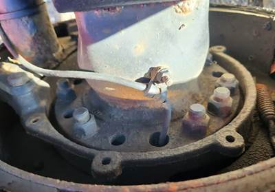 HUB PILOT NA Hub for a 2014 Freightliner Cascadia 125
