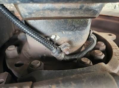 HUB PILOT NA Hub for a 2017 Freightliner Cascadia 125