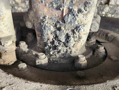 HUB PILOT NA Hub for a 2005 Mack CV713 Granite