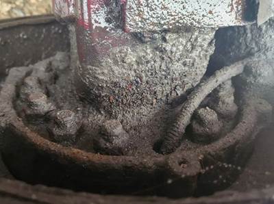 HUB PILOT NA Hub for a 2013 Peterbilt 320