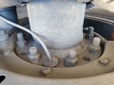 HUB PILOT NA Hub for a 2018 Mack CXU613