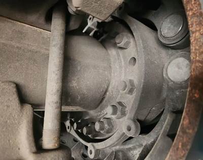 HUB PILOT NA Hub for a 2019 Freightliner M2 106