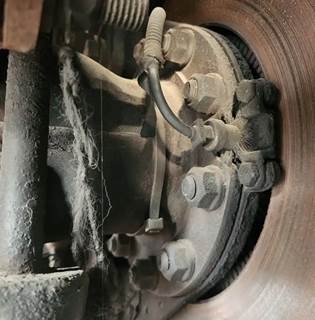 HUB PILOT NA Hub for a 2006 Isuzu FTR