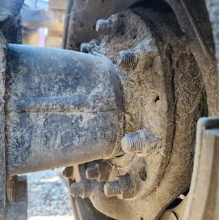HUB PILOT NA Hub for a 2012 Peterbilt 367
