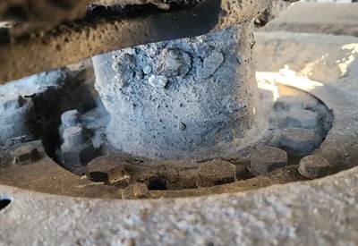 HUB PILOT NA Hub for a 2007 Sterling L9500
