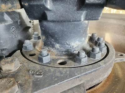HUB PILOT NA Hub for a 2020 Kenworth W900