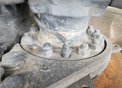 HUB PILOT NA Hub for a 2020 Kenworth W900