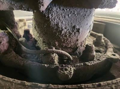 HUB PILOT NA Hub for a 2005 Mack CV713 Granite