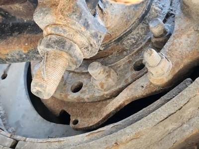 HUB PILOT Hub for a 2020 Peterbilt 389