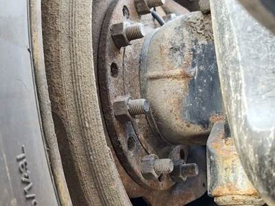 HUB PILOT Hub for a 2020 Peterbilt 389