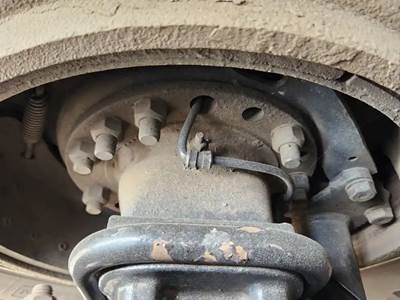 HUB PILOT Hub for a 2020 Freightliner Cascadia 126