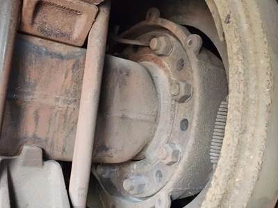 HUB PILOT Hub for a 2020 Freightliner M2 106