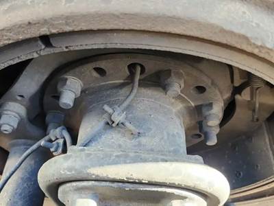 HUB PILOT Hub for a 2018 Freightliner Cascadia 126