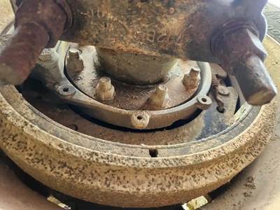 HUB PILOT Hub for a 2007 Mack CHN613