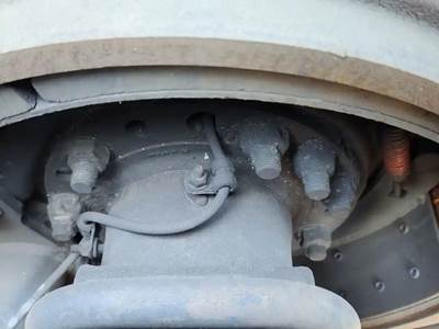 HUB PILOT Hub for a 2019 Freightliner Cascadia 126