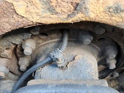 HUB PILOT Hub for a 2012 Freightliner Cascadia 125