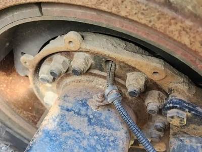 HUB PILOT Hub for a 2005 Freightliner M2 112 Medium Duty