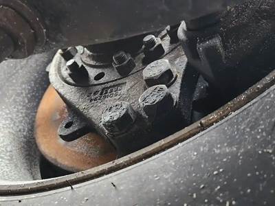 HUB PILOT Hub for a 2020 Kenworth T680